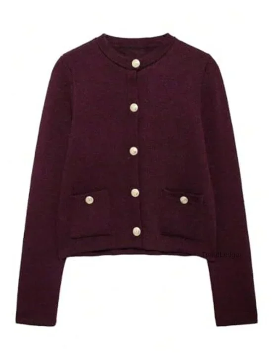 Oversized Chunky Knit Cardigan with Wooden Toggle Buttons and Pockets - Picture 4 of 6